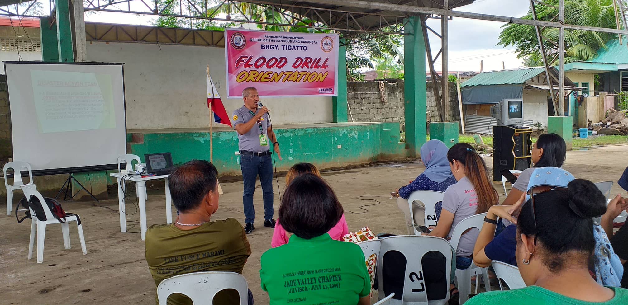 Flood Drill and Orientation at Brgy Tigatto, October 30, 2019. With Mr. Rodrigo Bustillo in front. 